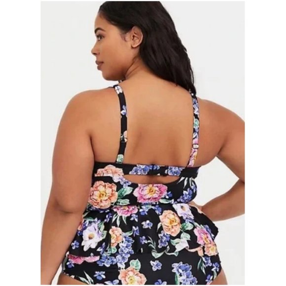 Torrid 5 F Black Floral Tie Front Peplum Underwire Midkini Tankini Top 5X 28 - Picture 3 of 10
